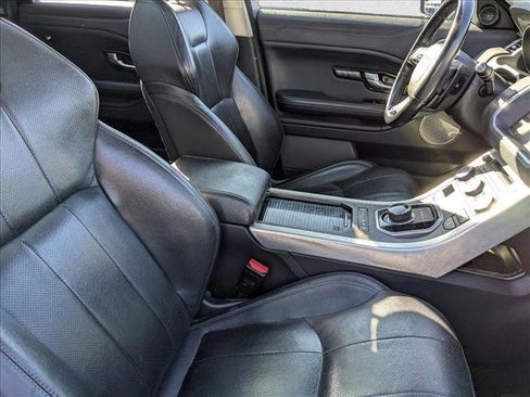 Used 2017 Land Rover Range Rover Evoque SE Premium image 21