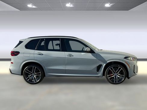 New 2026 BMW X5 xDrive40i w/ M Sport Package AWD/4WD image 7