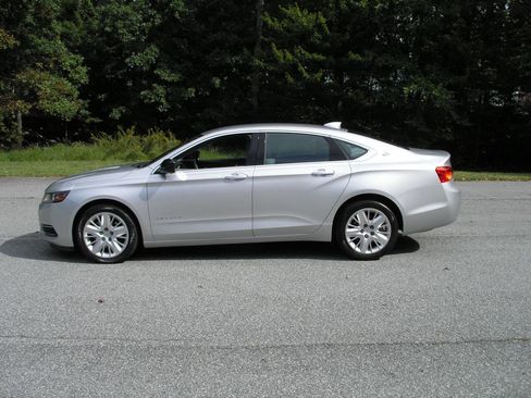 Used 2017 Chevrolet Impala LS image 12