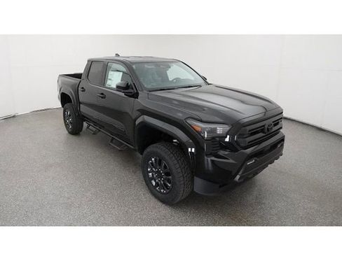 New 2025 Toyota Tacoma SR5 AWD/4WD image 13
