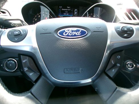 Used 2014 Ford Escape Titanium w/ Equipment Group 401A AWD/4WD image 18