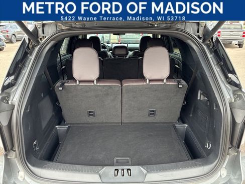 Certified 2025 Ford Explorer Platinum AWD/4WD image 41