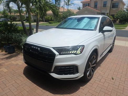 Used 2023 Audi Q7 3.0T Premium Plus w/ Premium Plus Package AWD/4WD image 15