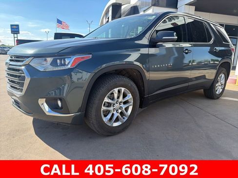 Used 2021 Chevrolet Traverse LT FWD image 7