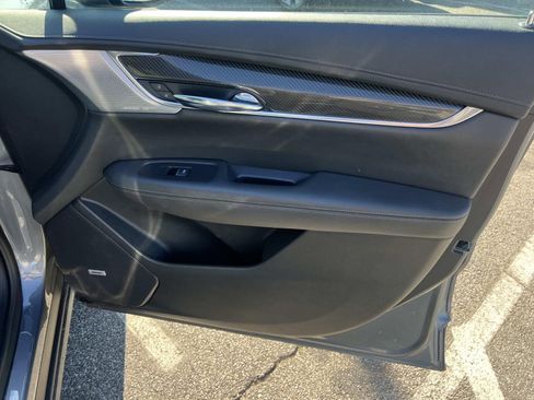 Used 2021 Cadillac XT6 Sport image 14