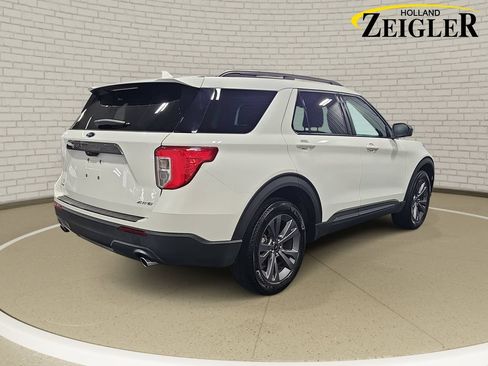 Used 2024 Ford Explorer XLT w/ Equipment Group 202A AWD/4WD image 5