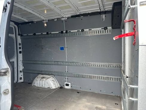 Used 2023 Mercedes-Benz Sprinter 2500 image 3
