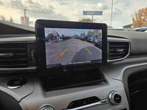 Used 2023 Ford Explorer XLT w/ Equipment Group 202A image 14