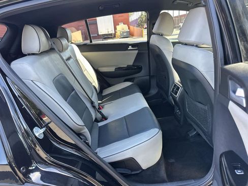 Used 2018 Kia Sportage EX w/ EX Sport Appearance Package image 13