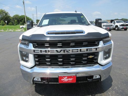 Certified 2022 Chevrolet Silverado 2500 LT w/ Convenience Package AWD/4WD image 14