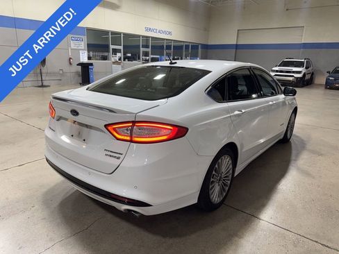 Used 2014 Ford Fusion Titanium image 3