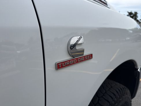 Used 2024 RAM 2500 Big Horn AWD/4WD image 28