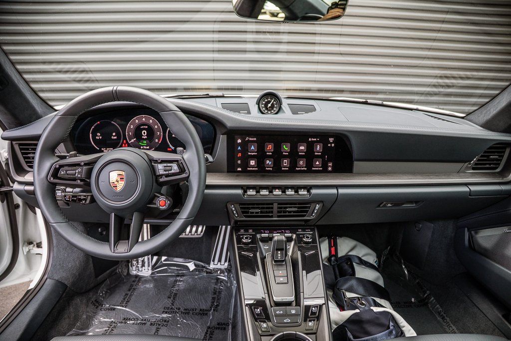 Certified 2025 Porsche 911 Carrera GTS RWD image 13