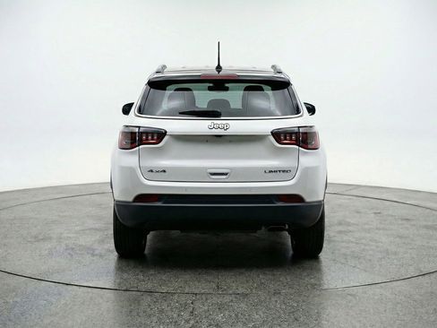 Used 2025 Jeep Compass Limited image 7