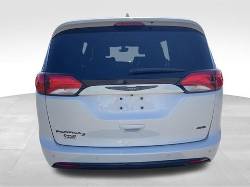 Used 2020 Chrysler Pacifica Touring-L w/ Advanced Safetytec Group AWD/4WD image 20