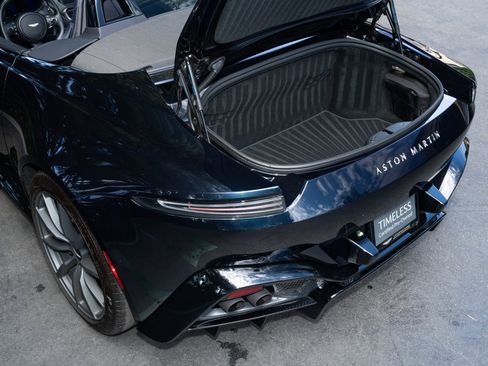 Used 2023 Aston Martin V8 Vantage image 12
