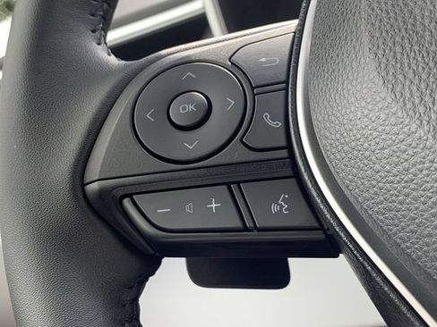Used 2025 Toyota Corolla SE FWD image 24