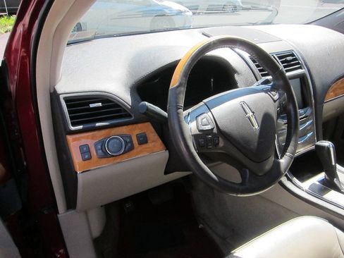 Used 2014 Lincoln MKX AWD w/ Equipment Group 102A image 10