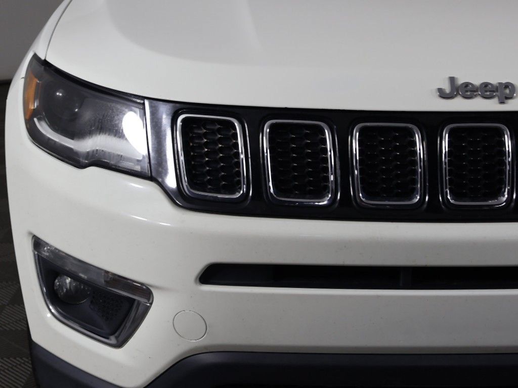 Used 2020 Jeep Compass Limited w/ Premium Lighting Group AWD/4WD image 11