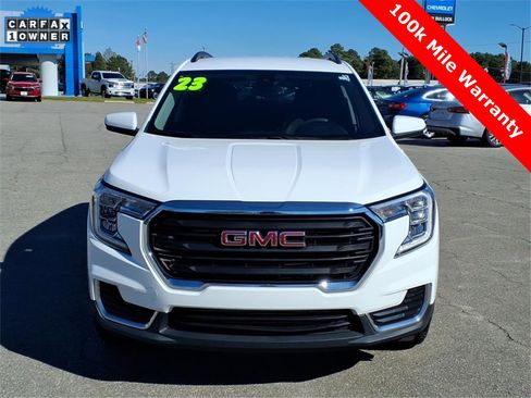 Used 2023 GMC Terrain SLE w/ Driver Convenience Package image 8