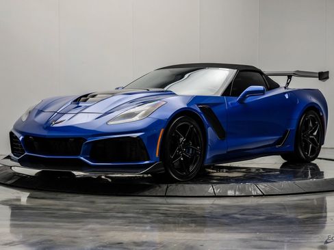 Used 2019 Chevrolet Corvette ZR1 RWD image 8