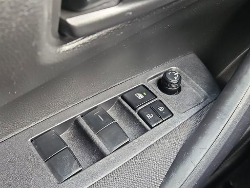 Used 2023 Toyota Corolla LE image 14