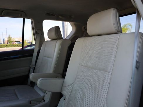 Used 2017 Lexus GX 460 Luxury image 13