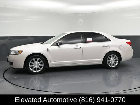 Used 2012 Lincoln MKZ Hybrid FWD image 2