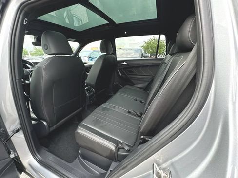 Certified 2024 Volkswagen Tiguan SE R-Line AWD/4WD image 21