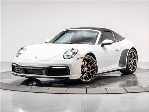 Used 2022 Porsche 911 Targa 4S image 2