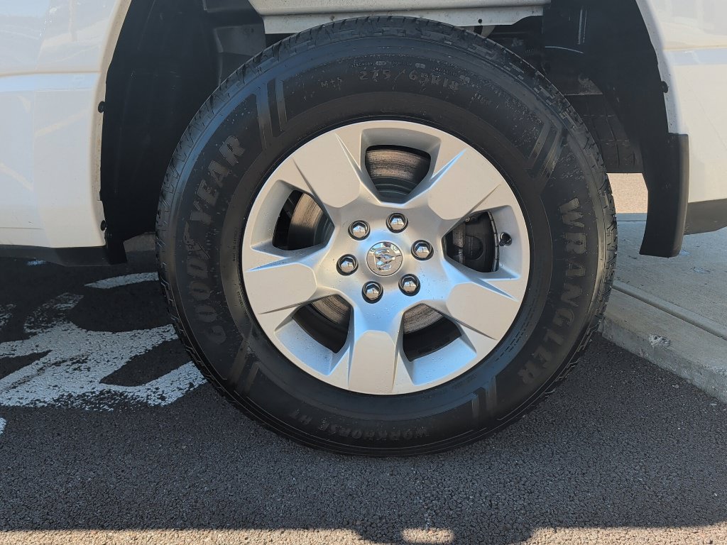 Used 2020 RAM 1500 Big Horn AWD/4WD image 11