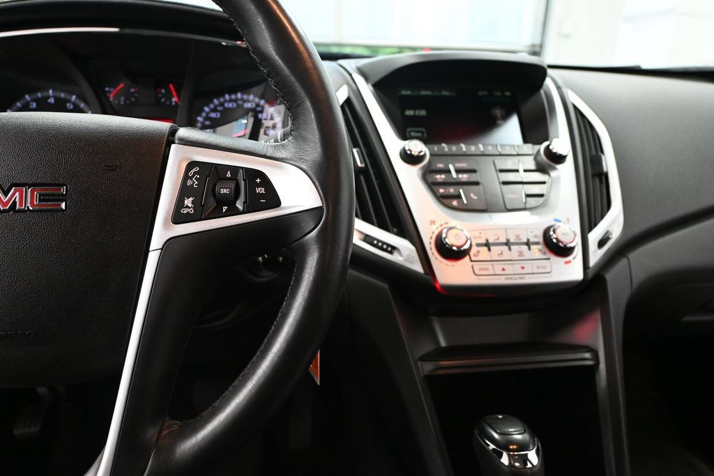 Used 2017 GMC Terrain SLE w/ Convenience Package AWD/4WD image 23