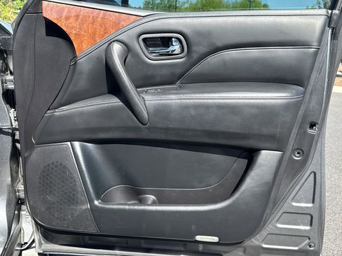 Used 2019 INFINITI QX80 Luxe w/ All-Season Package RWD image 14