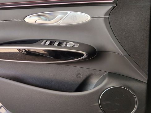 New 2026 Genesis GV70 2.5T AWD/4WD image 19