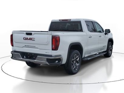 New 2026 GMC Sierra 1500 SLT w/ SLT Premium Package