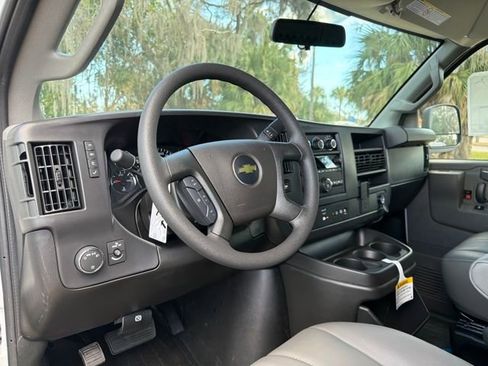 New 2026 Chevrolet Express 2500 Work Van 3D Cargo Van w/ Driver Convenience Package RWD image 24