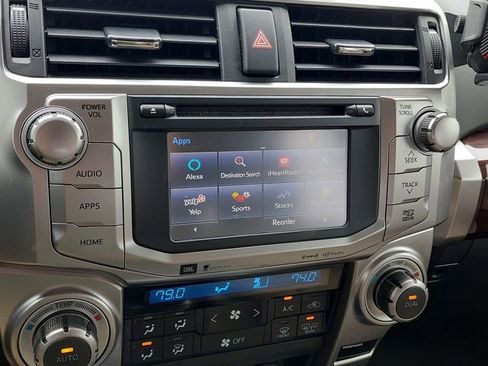 Used 2018 Toyota 4Runner Limited AWD/4WD image 33