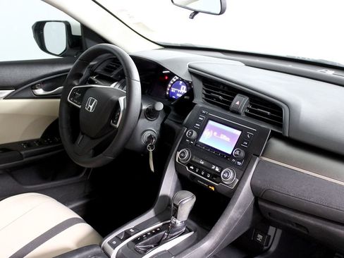 Used 2016 Honda Civic LX image 9