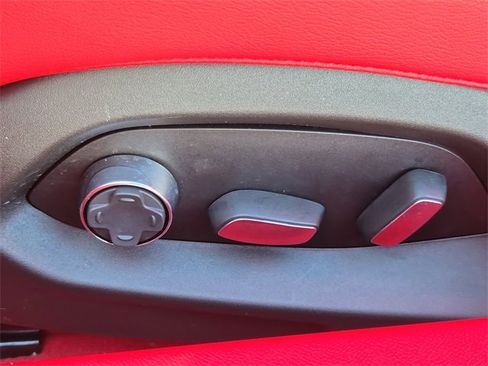 Used 2024 Chevrolet Corvette Stingray 2D Coupe w/ Z51 Performance Package image 19