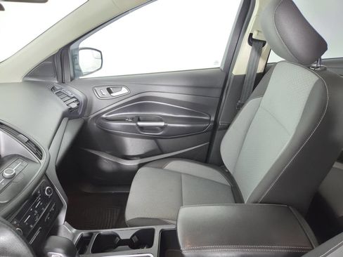 Used 2018 Ford Escape SE w/ SE Sync 3 Package AWD/4WD image 14