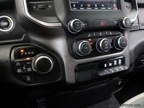 Used 2019 RAM 1500 Big Horn AWD/4WD image 24