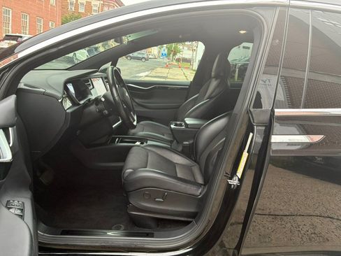 Used 2018 Tesla Model X 75D AWD/4WD image 14