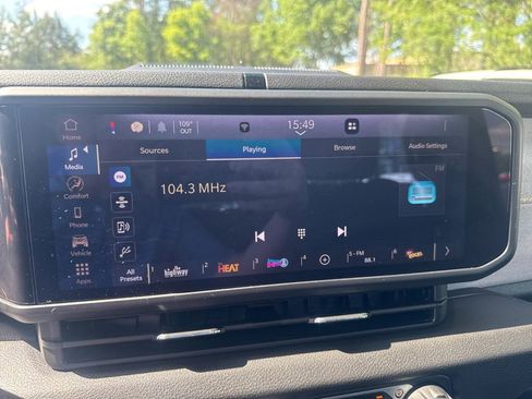 Used 2025 Jeep Wrangler Unlimited Sport AWD/4WD image 13
