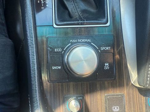 Used 2014 Lexus LS 460 AWD image 23