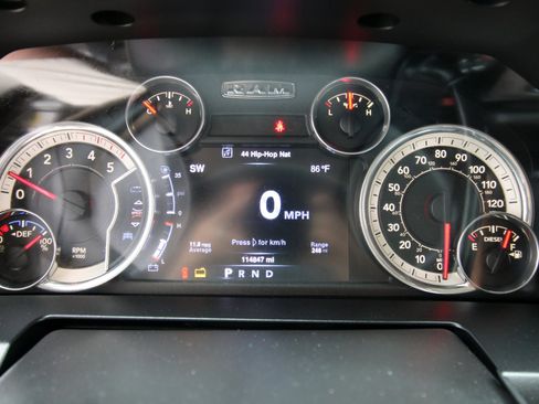 Used 2016 RAM 2500 Laramie w/ Sport Appearance Group AWD/4WD image 30