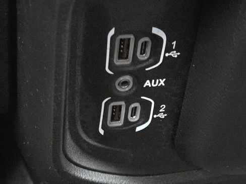 Used 2021 RAM 1500 Big Horn image 6