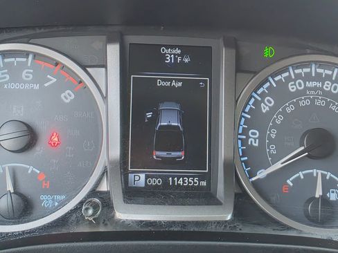 Used 2019 Toyota Tacoma SR5 image 20