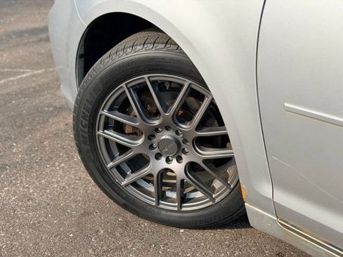 Used 2011 Chevrolet Malibu LT w/ Power Convenience Package FWD image 23