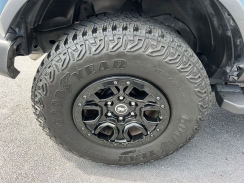 Used 2022 Ford Bronco Wildtrak AWD/4WD image 18