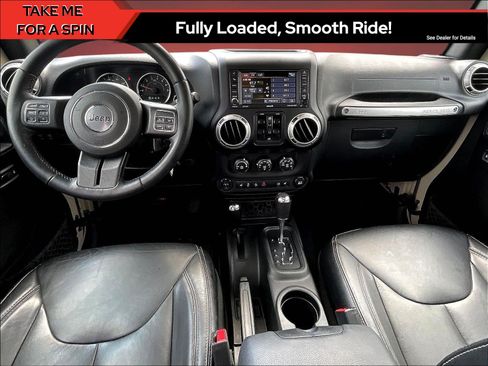 Used 2017 Jeep Wrangler Unlimited Rubicon w/ Dual Top Group AWD/4WD image 7